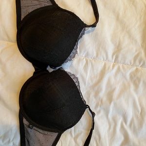 NWT VS Blk 34DD  Lace Demi. 34DD        *P1001
